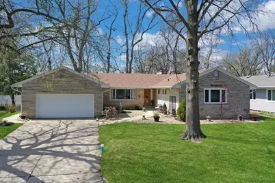 3 Eastmoreland Place, Decatur, IL 62521 - Photo 1