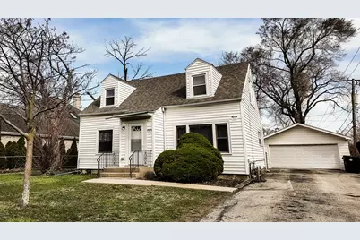 7220 W 73rd Street, Bridgeview, IL 60455 - Photo 1