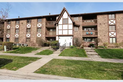 10231 Major Avenue #307, Oak Lawn, IL 60453 - Photo 1
