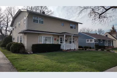 512 N Prospect Manor Avenue, Mount Prospect, IL 60056 - Photo 1