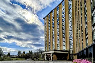 1 Renaissance Pl, Palatine, IL 60067 - Photo 1