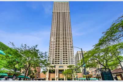 1030 N State Street #2E, Chicago, IL 60610 - Photo 1