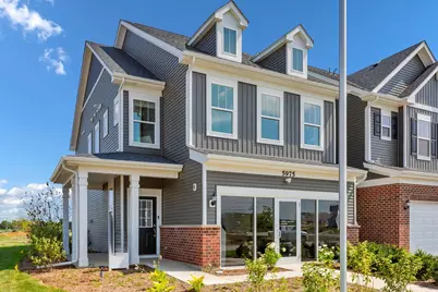 2273 Horseshoe Circle #09904, Naperville, IL 60564 - Photo 1