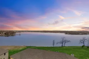 1076 Inverness Dr, Antioch, IL 60002 - Photo 1