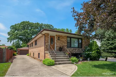 10624 S 83rd Avenue, Palos Hills, IL 60465 - Photo 1