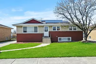 7736 S Octavia Ave, Bridgeview, IL 60455 - Photo 1