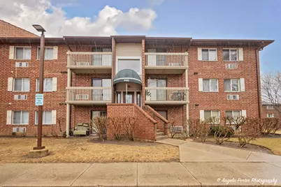 900 N Lakeside Drive #1D, Vernon Hills, IL 60061 - Photo 1