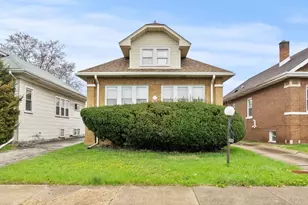 1829 S 12th Ave, Maywood, IL 60153 - Photo 1