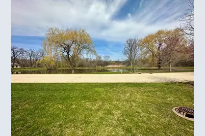 105 Kaitlins Way, Barrington, IL 60010 - Photo 1