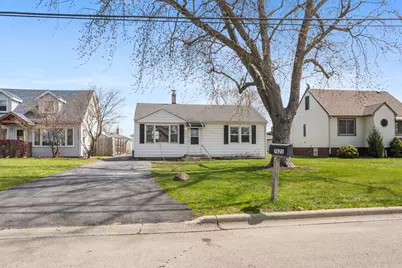 7621 Odell Avenue, Bridgeview, IL 60455 - Photo 1