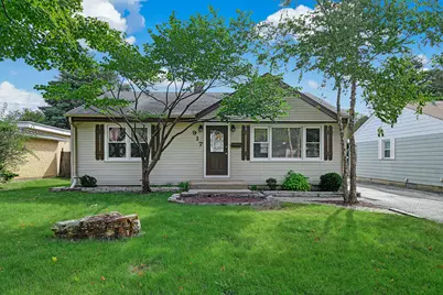 917 S Thurlow Street, Hinsdale, IL 60521 - Photo 1