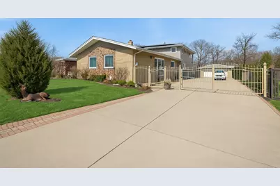 11256 W Grand Avenue, Melrose Park, IL 60164 - Photo 1