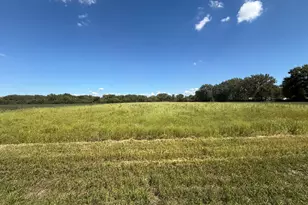 2998 N Dwight Rd, Morris, IL 60450 - Photo 1