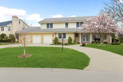 46 Chatham Lane, Oak Brook, IL 60523 - Photo 1
