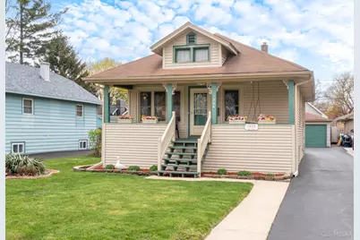 126 N Berteau Avenue, Bartlett, IL 60103 - Photo 1