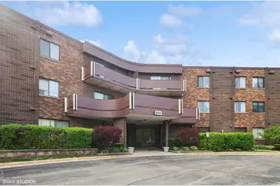 898 Wellington Avenue #310, Elk Grove Village, IL 60007 - Photo 1