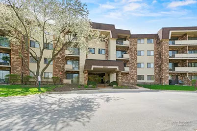 3350 N Carriageway Drive #217, Arlington Heights, IL 60004 - Photo 1