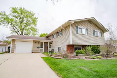 1685 Kent Road, Hoffman Estates, IL 60169 - Photo 1