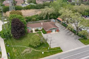 565 E St Charles Rd, Carol Stream, IL 60188 - Photo 1