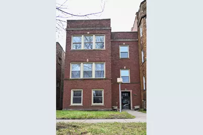 7814 S Bennett Avenue, Chicago, IL 60649 - Photo 1