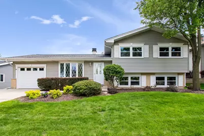 621 Sherwood Lane, Schaumburg, IL 60193 - Photo 1