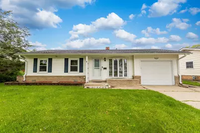 242 Greenbriar Street, Elk Grove Village, IL 60007 - Photo 1