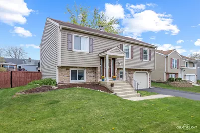 260 Lincoln Drive, Bartlett, IL 60103 - Photo 1