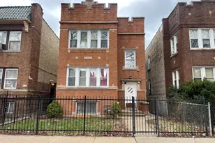 6425 N Oakley Ave, Chicago, IL 60645 - Photo 1