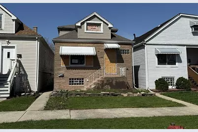 2728 N Mont Clare Avenue, Chicago, IL 60607 - Photo 1