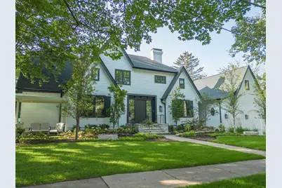 235 W Cook Avenue, Libertyville, IL 60048 - Photo 1