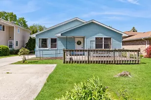 2211 Greengold St, Crest Hill, IL 60403 - Photo 1