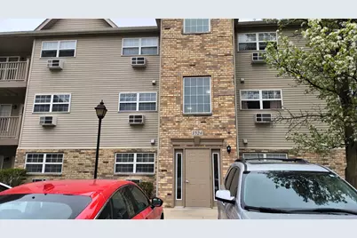 1524 W Sand Bar Court #2A, Round Lake, IL 60073 - Photo 1
