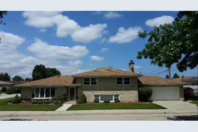 8618 W Wilson Avenue, Chicago, IL 60656 - Photo 1