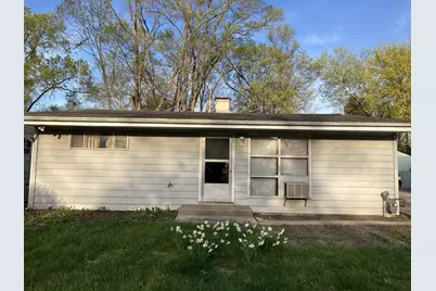 157 N Pershing Avenue, Mundelein, IL 60060 - Photo 1