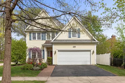 569 Prairie Avenue, Glen Ellyn, IL 60137 - Photo 1
