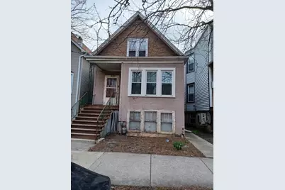 3135 N Central Park Avenue, Chicago, IL 60618 - Photo 1