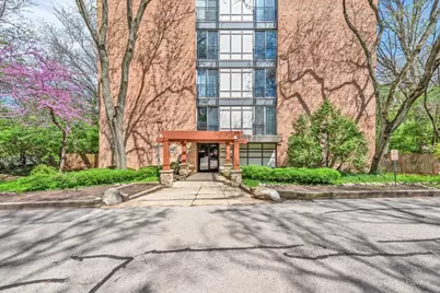 5800 Oakwood Drive #2A, Lisle, IL 60532 - Photo 1