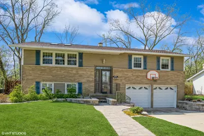 907 E Schirra Drive, Palatine, IL 60074 - Photo 1