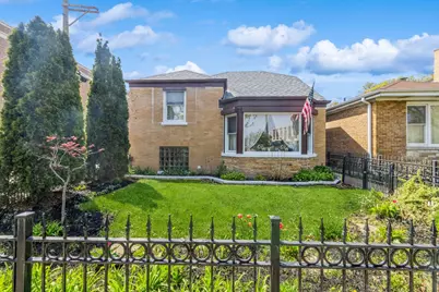 2815 W Pratt Boulevard, Chicago, IL 60645 - Photo 1