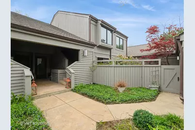 724 Shoreline Road #D, Lake Barrington, IL 60010 - Photo 1