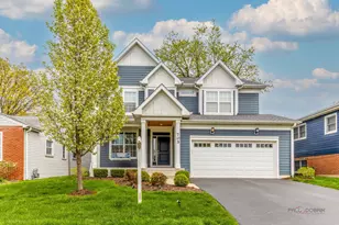 705 N Kaspar Ave, Arlington Heights, IL 60004 - Photo 1