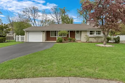 5 Forestway Court, Buffalo Grove, IL 60089 - Photo 1