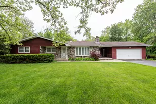 301 Garnett Ave, Winthrop Harbor, IL 60096 - Photo 1