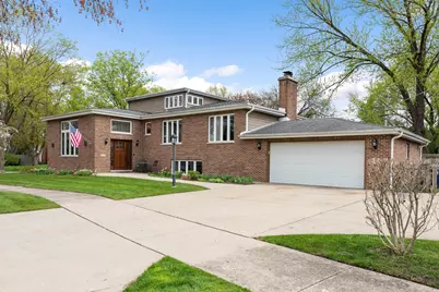 696 Lombardy Lane, Deerfield, IL 60015 - Photo 1