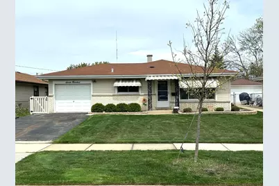 700 Lake Manor Drive, Addison, IL 60101 - Photo 1