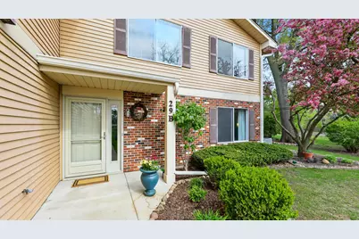29 E Hickory Street #B, Lombard, IL 60148 - Photo 1