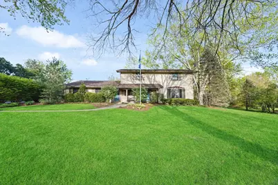 227 Abbott Place, Tower Lakes, IL 60010 - Photo 1