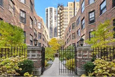 2311 N Commonwealth Avenue #3E, Chicago, IL 60614 - Photo 1