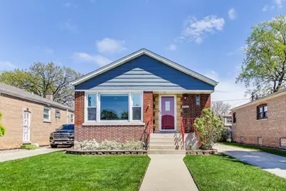 8737 S Fairfield Avenue, Evergreen Park, IL 60805 - Photo 1