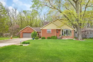 2324 Teegardin Rd, Streator, IL 61364 - Photo 1